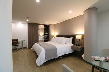 Binn 5* Medellín